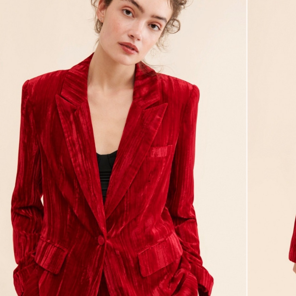 Steve Madden crushed red velvet blazer​